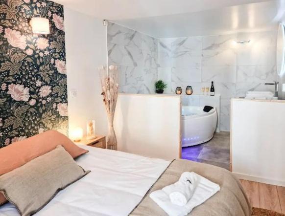 Majord'Home Spa 4*-L'Elegance-Balneo Vieille Ville Анси Екстериор снимка